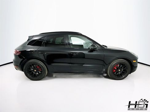 Used 2017 Porsche Macan GTS image 5