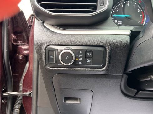 Certified 2022 Ford Explorer XLT w/ Equipment Group 202A image 25