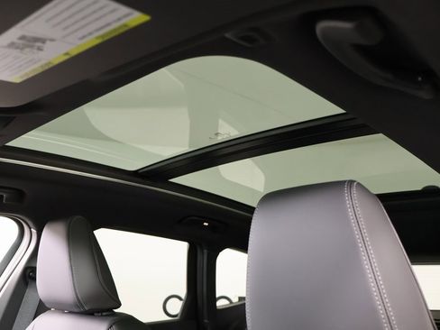 New 2026 BMW X1 xDrive28i w/ Convenience Package image 17