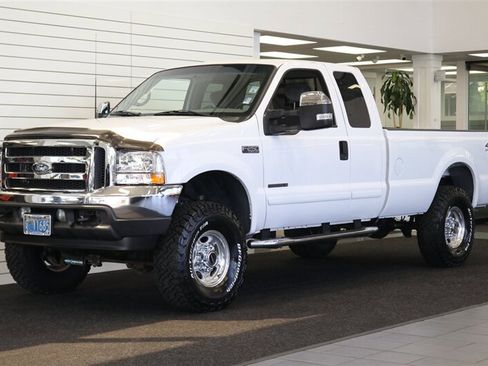 Used 2002 Ford F250 XLT AWD/4WD image 3