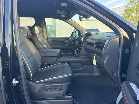 New 2026 GMC Yukon AT4 Ultimate AWD/4WD image 14
