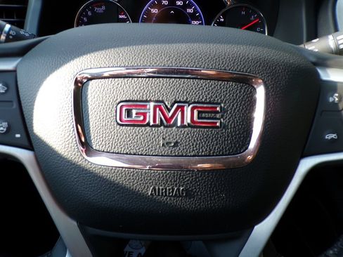 Used 2021 GMC Acadia SLT w/ Elevation Edition AWD/4WD image 33