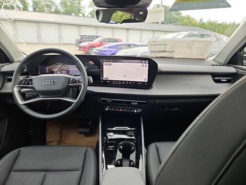 New 2026 Audi Q3 quattro 2.0T AWD/4WD image 5