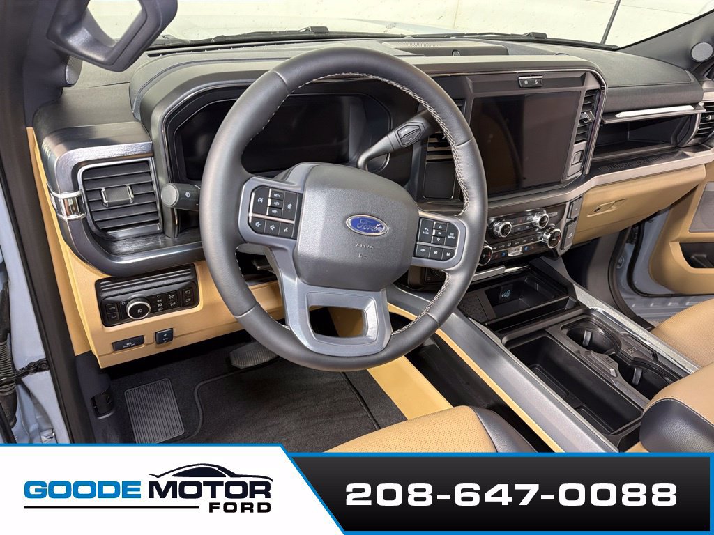 Used 2025 Ford F350 Lariat w/ Chrome Package AWD/4WD image 9