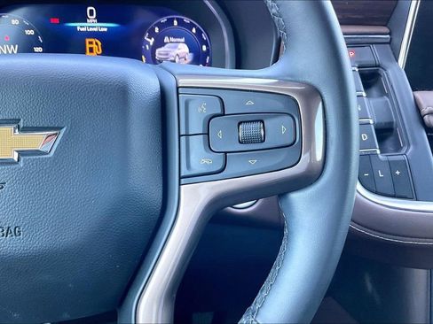 Used 2023 Chevrolet Tahoe High Country image 11