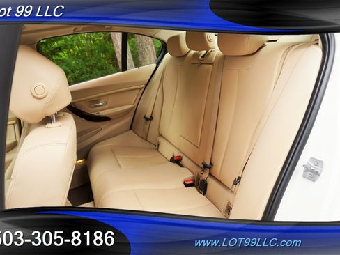 Used 2013 BMW 328i xDrive Sedan AWD/4WD image 12