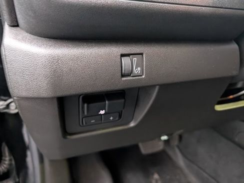 Used 2024 Chevrolet Colorado Trail Boss w/ Advanced Trailering Package image 18