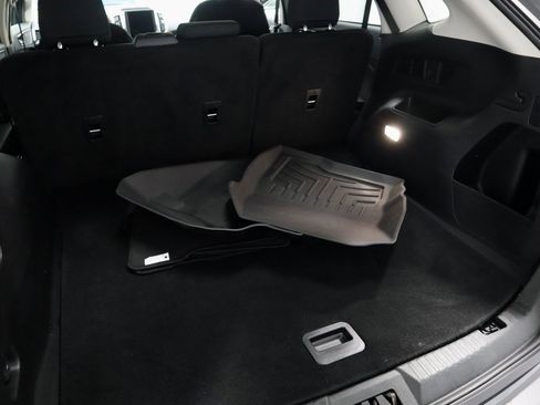 Certified 2023 Ford Edge SE image 15