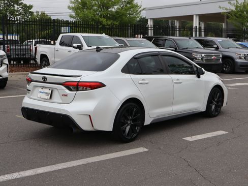 Used 2023 Toyota Corolla XSE FWD image 10