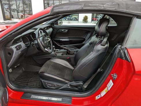 Used 2016 Ford Mustang GT Premium image 13