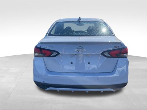 New 2025 Nissan Versa SR image 8