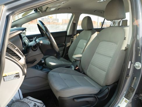 Used 2015 Kia Forte EX w/ UVO Package W/17" Alloys image 20