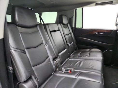 Used 2019 Cadillac Escalade ESV Premium Luxury AWD/4WD image 31