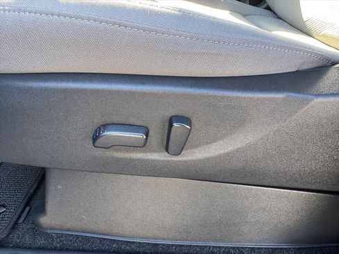 Certified 2024 Nissan Frontier SV w/ Technology Package image 14