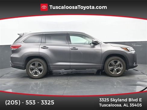 Used 2018 Toyota Highlander Limited Platinum image 1