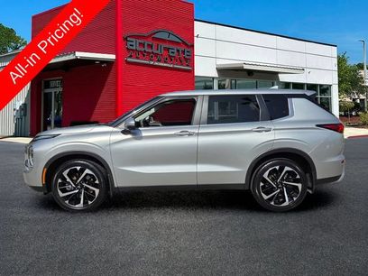 Used 2023 Mitsubishi Outlander SE