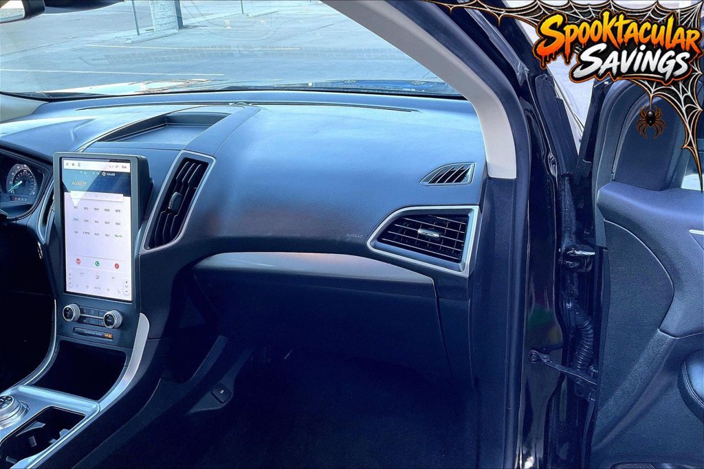 Used 2024 Ford Edge SEL AWD/4WD image 16