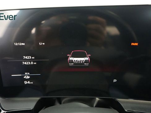 Used 2025 Audi Q6 e-tron Premium w/ Convenience Package RWD image 7
