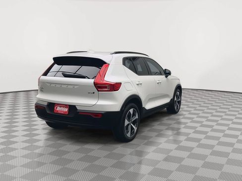 Used 2026 Volvo XC40 B5 Core AWD/4WD image 39