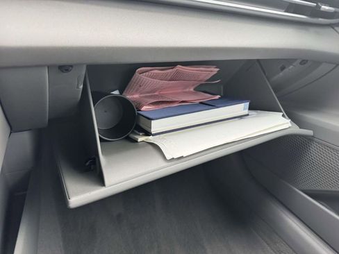 Certified 2025 Hyundai Elantra Sport w/ Cargo Package image 29