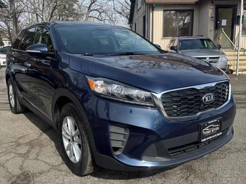 Used 2019 Kia Sorento LX image 7