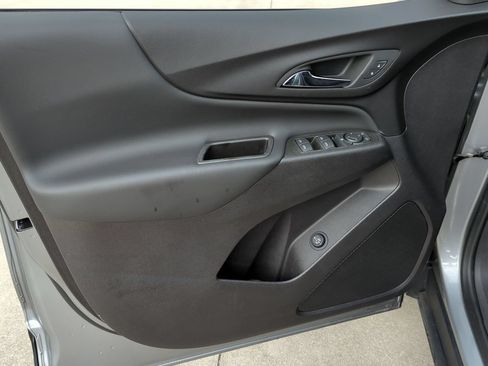 Certified 2024 Chevrolet Equinox LT FWD image 19