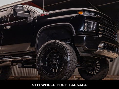 Used 2021 Chevrolet Silverado 2500 LTZ w/ Z71 Chrome Sport Edition image 11