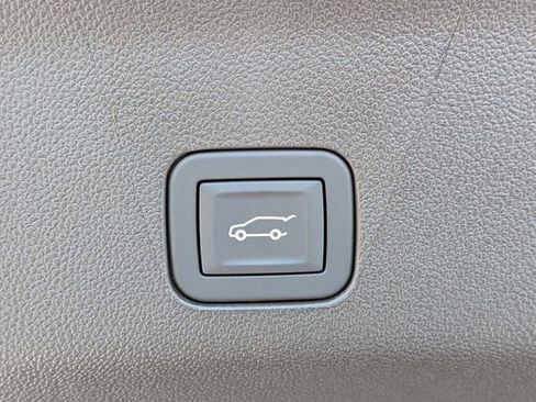 New 2026 GMC Yukon Elevation image 36