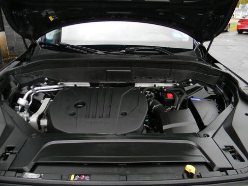 Used 2023 Volvo XC90 B5 Core w/ Protection Package Premier AWD/4WD image 25