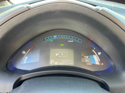 Used 2015 Nissan Leaf S w/ Charge Package image 19