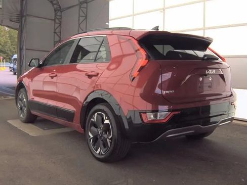 Used 2023 Kia Niro Wind FWD image 4