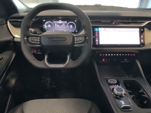 New 2026 Jeep Cherokee Laredo AWD/4WD image 18