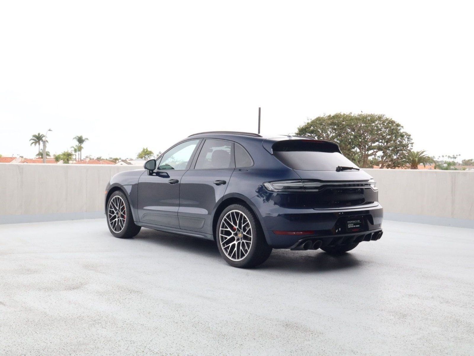 Certified 2020 Porsche Macan GTS AWD/4WD image 3