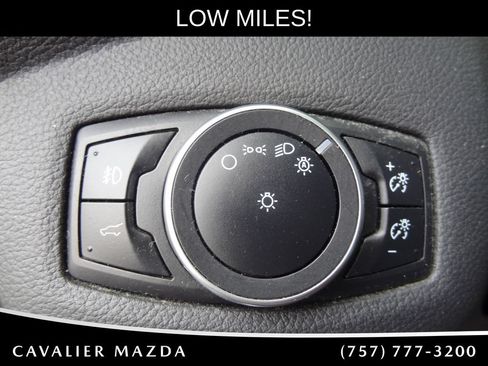 Used 2017 Ford Escape SE FWD image 18