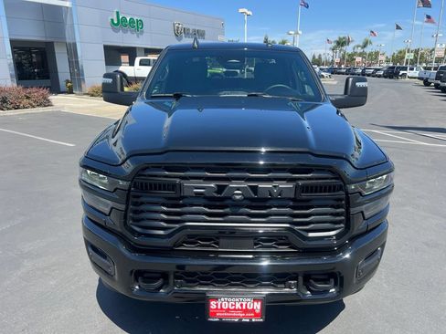 Used 2025 RAM 2500 Big Horn AWD/4WD image 9