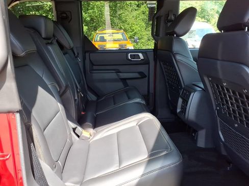 New 2026 Ford Bronco Badlands AWD/4WD image 11