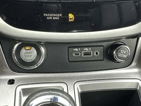 Used 2023 Nissan Murano SV image 24