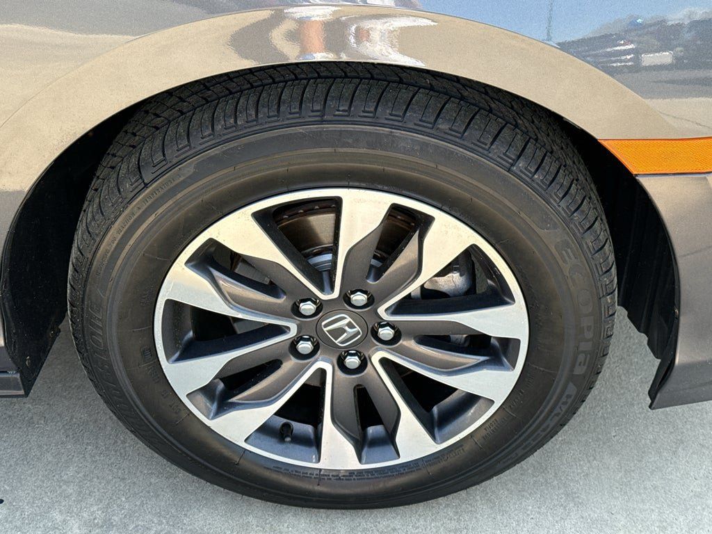 Used 2024 Honda Odyssey EX-L image 33