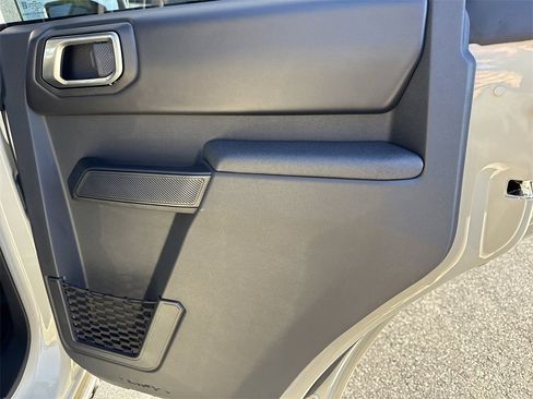 New 2025 Ford Bronco Badlands w/ Sasquatch Package image 17