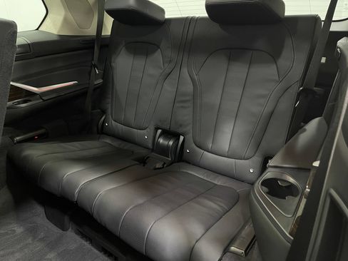Used 2019 BMW X7 xDrive40i w/ Premium Package AWD/4WD image 31