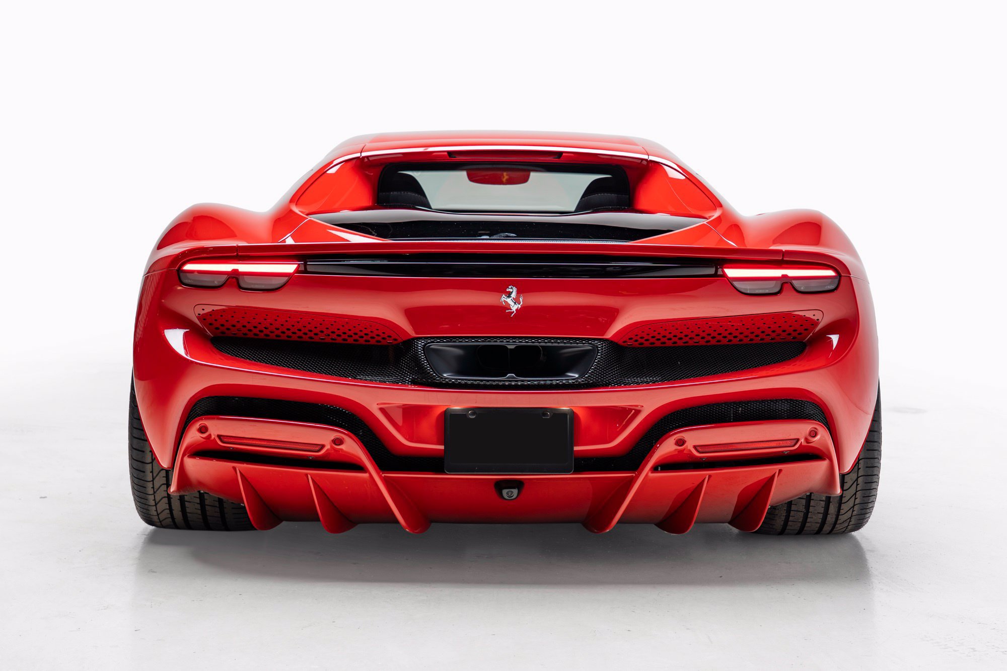Used 2023 Ferrari 296 GTB RWD image 9