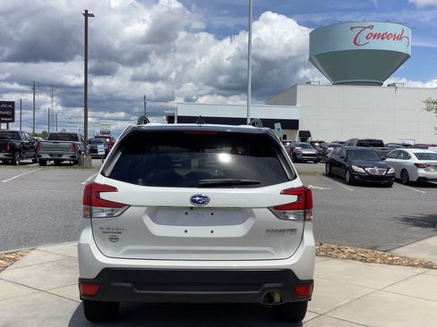 Used 2024 Subaru Forester Premium AWD/4WD image 6
