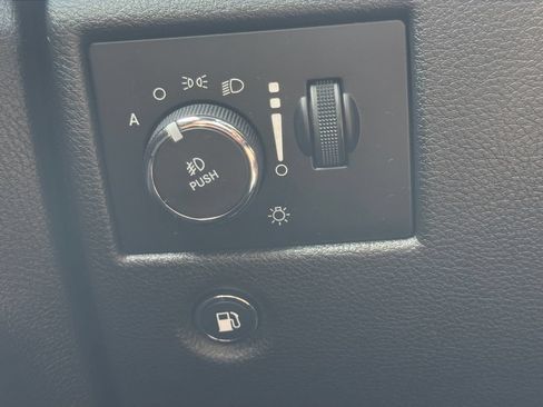 Certified 2017 Jeep Grand Cherokee Limited AWD/4WD image 27