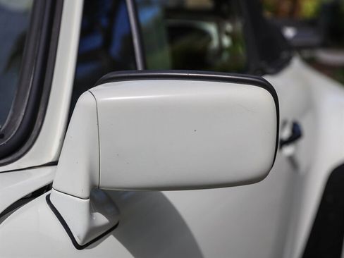 Used 1988 Porsche 911 Carrera RWD image 44