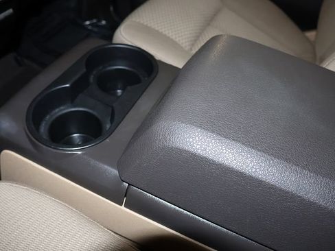 Used 2013 Ford F150 XLT w/ Mid Equipment Group RWD image 22