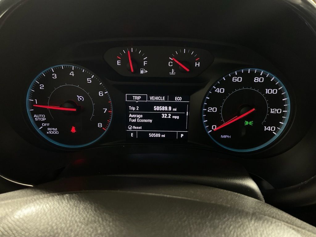 Used 2017 Chevrolet Malibu LT FWD image 24