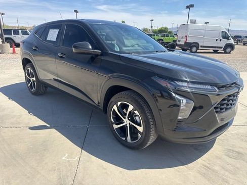 Used 2024 Chevrolet Trax RS w/ Driver Confidence Package FWD image 5