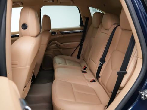 Used 2013 Porsche Cayenne AWD/4WD image 17