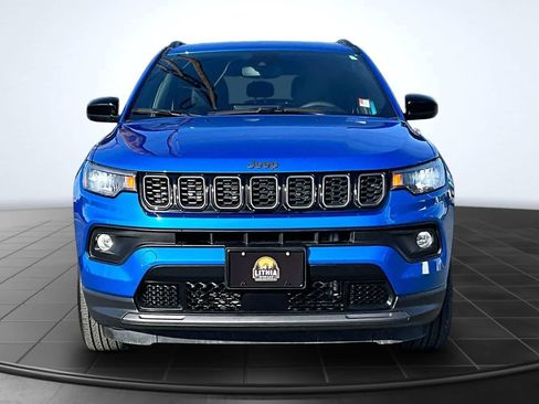Used 2026 Jeep Compass Latitude AWD/4WD image 6