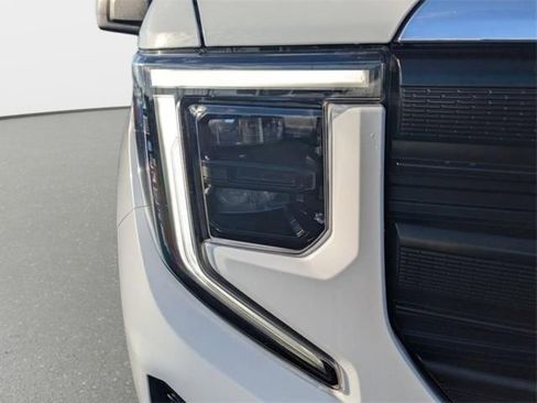 Used 2024 GMC Sierra 1500 Pro w/ Pro Value Package image 10